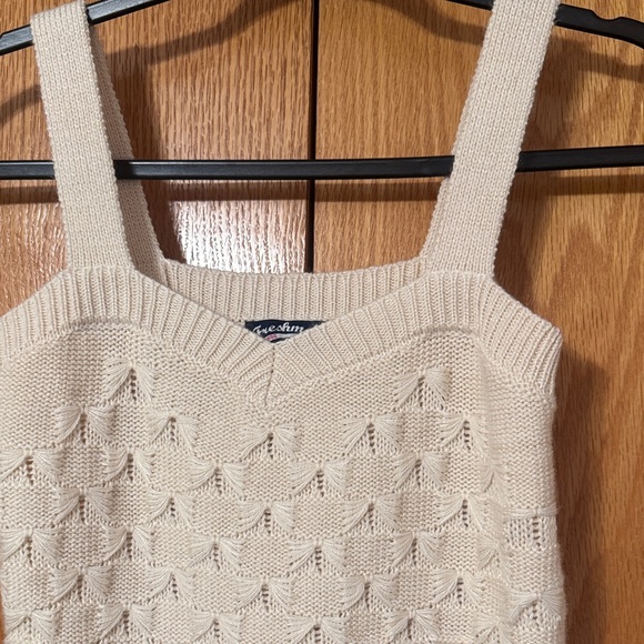 Cream Knit Women's Top - Picture 3 of 6